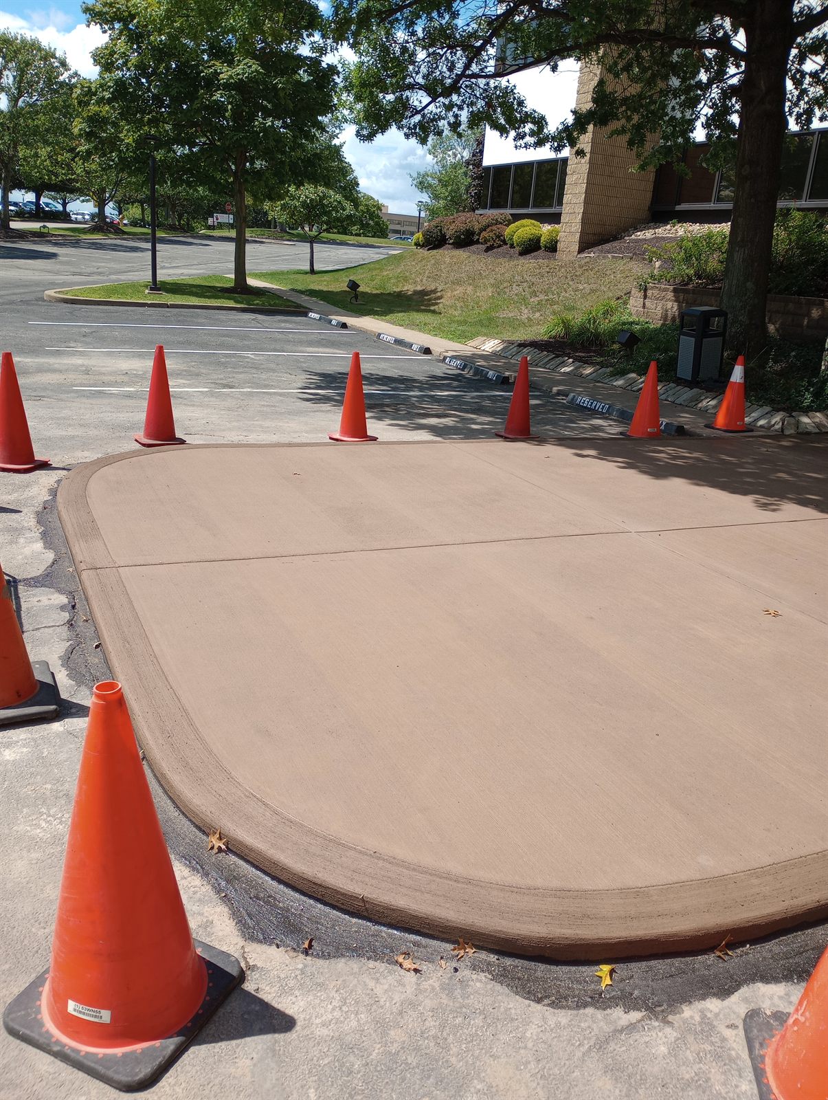 Large commercial concrete plaza